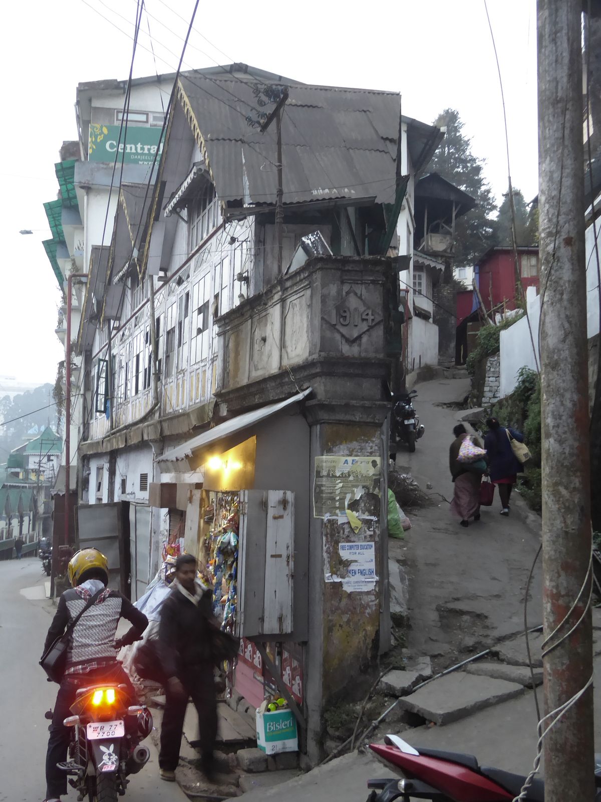 Streets run more or less on contours, while pedestrians use shortcuts.