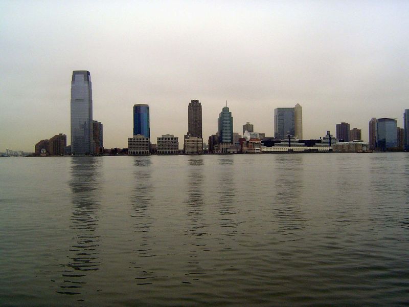 Across the Hudson River, a huge tower by Cesar Pelli rises at 30 Hudson Street and houses Goldman Sachs. No matter how high it rises, it sti