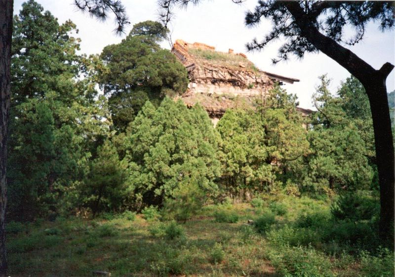 The tombs were originally built very quickly—most in less than six months. The underground parts were made of stone, to last for eternity. N