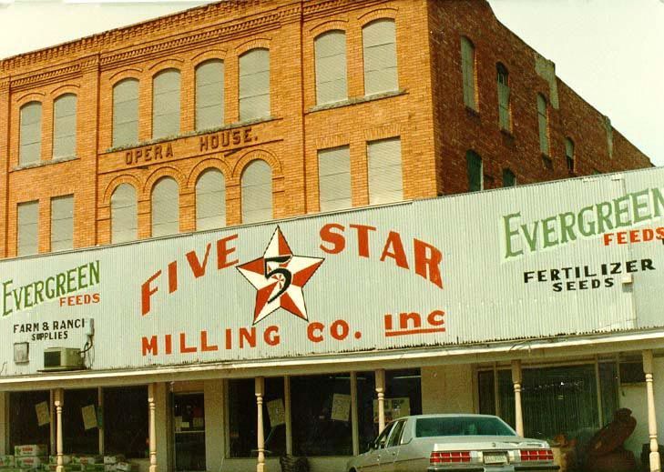All told, Oklahoma has about 3.8 million people 2012. It surpassed 3 million in 1980, so growth has been slow. Very slow, you might say, bec