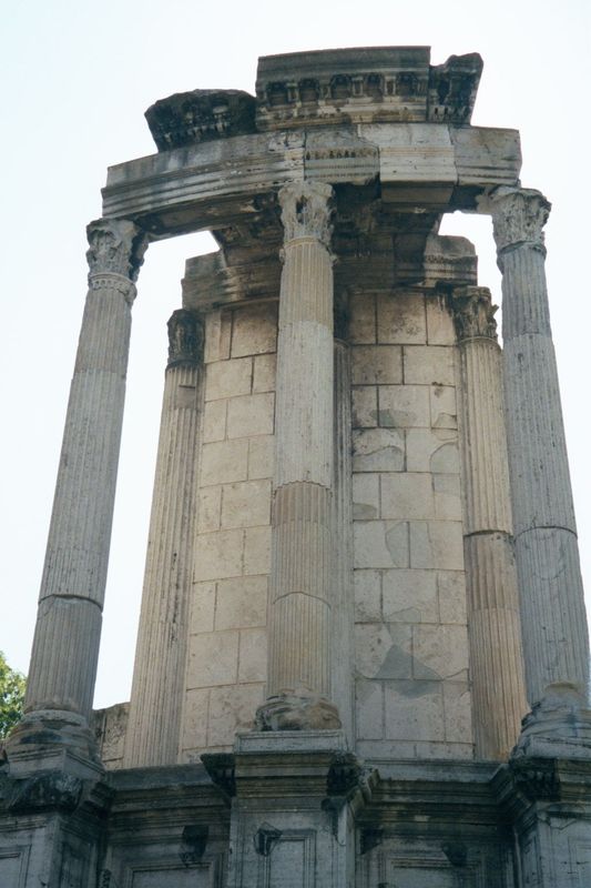 Next to it is this partial reconstruction of the Temple of Vesta, goddess of the hearth. Originally, 20 columns framed a circular structure 