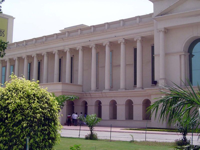 And what do you suppose this might be? Surely it's some important government building.