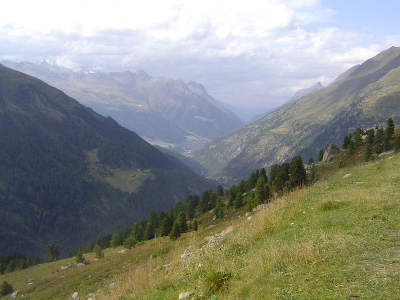 Close to the Italian border and looking north along the axis of the Oetztaler.