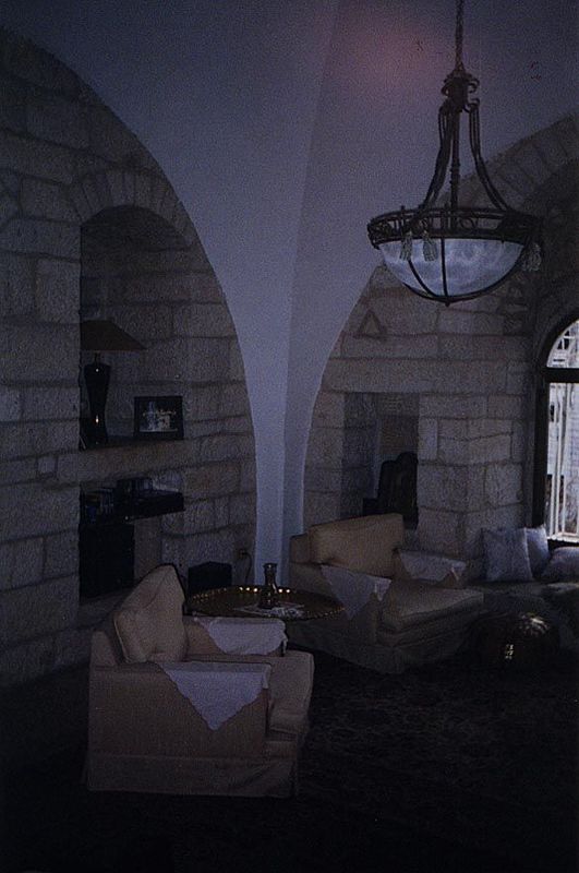 Another attempt at the private rehabilitation of a Bethlehem House. From the street, the house presents a stone wall with steel gates. Insid