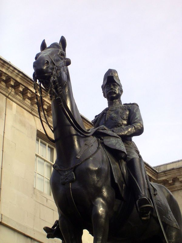 He succeeded Garnet Wolseley, the "model of a modern major general," who, as one biographer writes, through no fault of his own "never actua