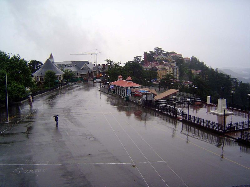 Scandal Point, or so this promenade was called. We're at the east end of the ridge, looking west. The mall is on the left, where it curves a