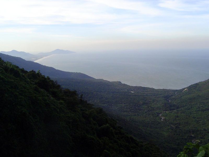 The view from the pass back over Lang Co beach.