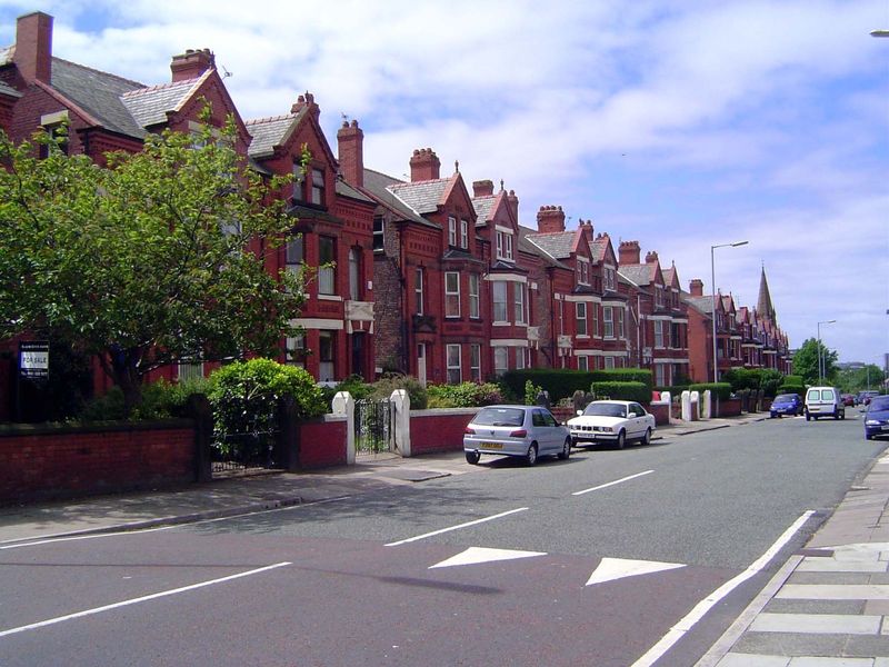 Fancier housing along Oxford Road, Bootle.