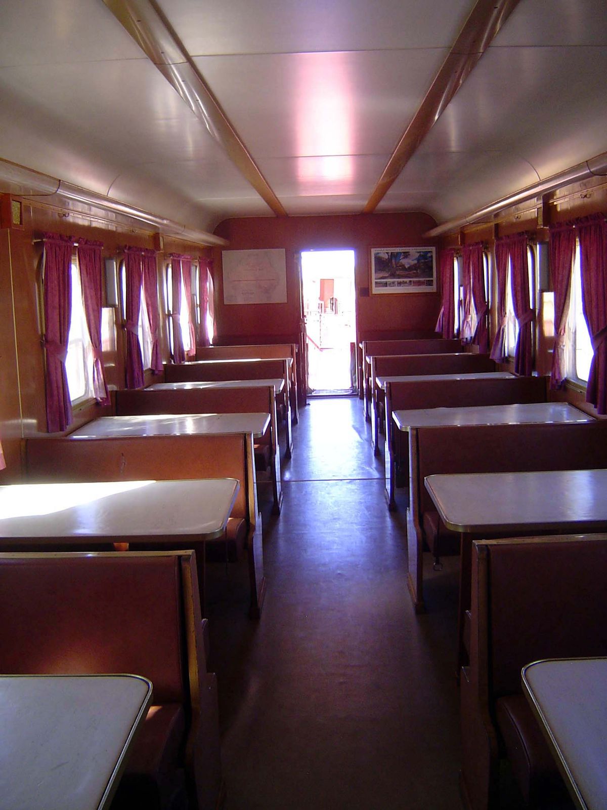 Dining car.