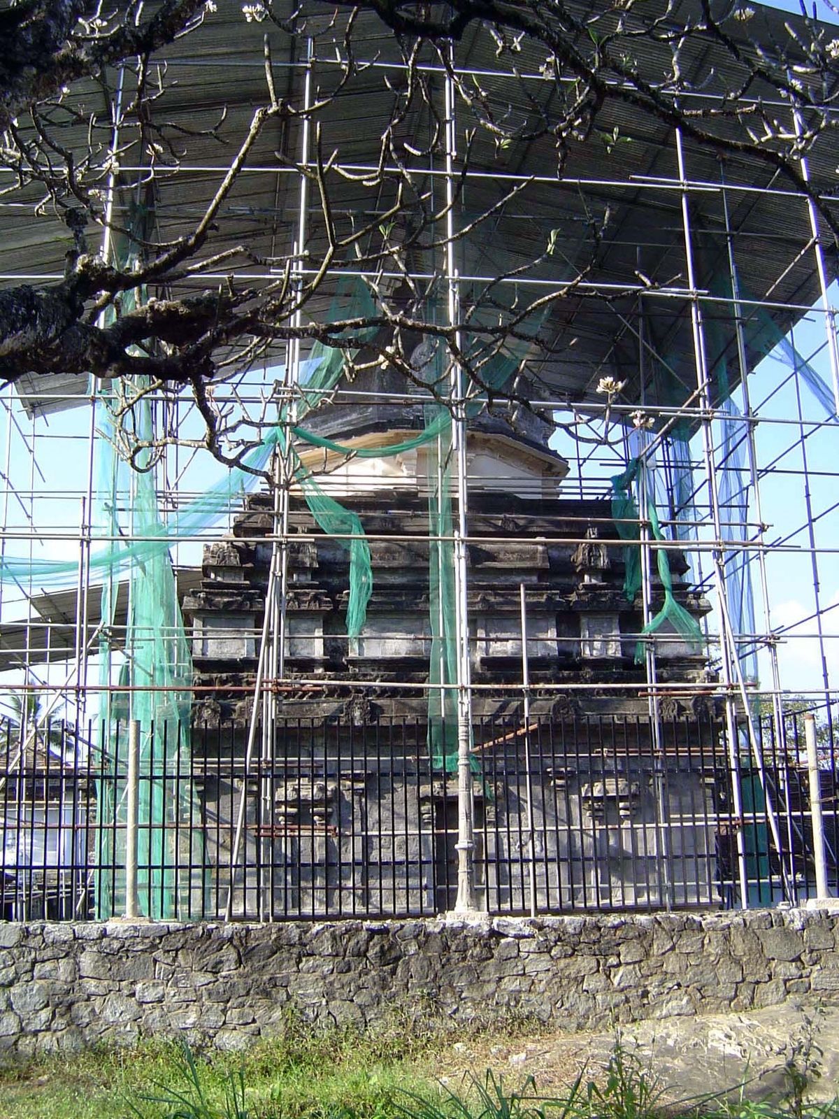 The temple, seen from the rear.