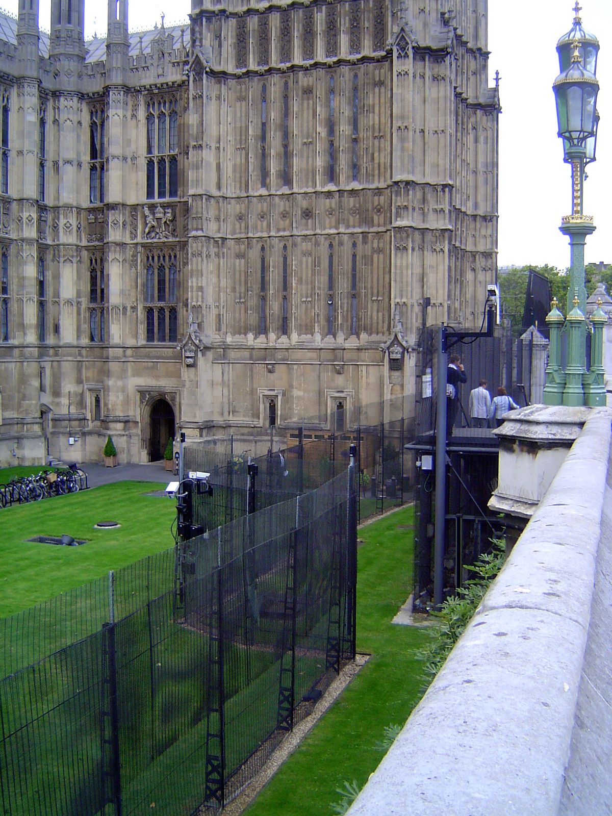 James Fergusson called this "perhaps the most successful attempt to apply Mediaeval Architecture to modern civic purposes which has yet been