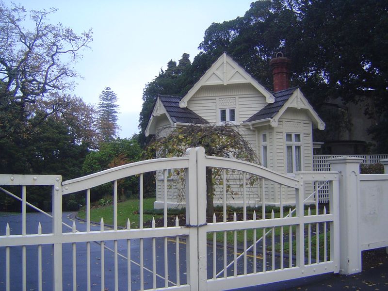 Across the street there's another cottage. Uh, wait a minute: it's a gatehouse. What lieth beyond?
