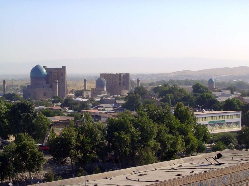 A zoomed shot of Bibi Khanum, taken from the same minaret. The Spanish ambassador Clavijo visited in 1404 and saw a walled and moated city, 