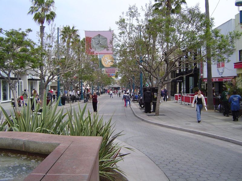 The mall at another of the beach cities: Santa Monica.