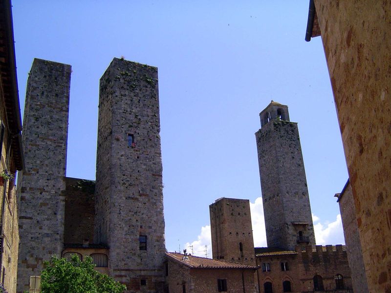 A thicket of towers dominated by the Salvucci twins and the Rognosa.