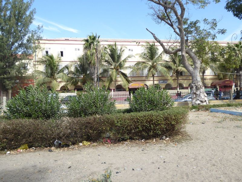 Two paired barracks, built between 1830 and 1843, line the old park. This one is the Caserne Rogniat nord, named for Joseph Rogniat, a gener