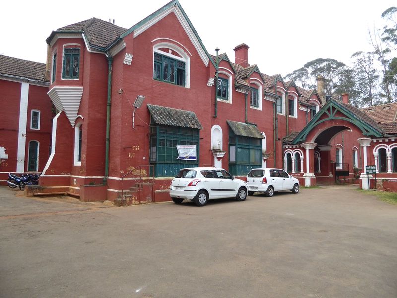 Adjoining offices, now classrooms.