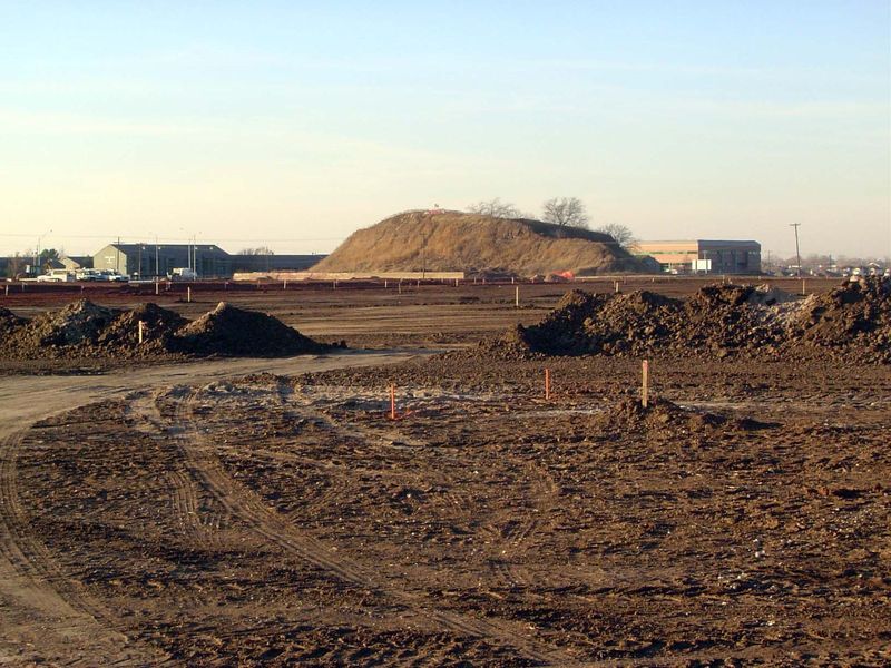 The mountain in all its glory, but also in its last days. Earthmovers were preparing the site for the University Town Center, a Supertarget 