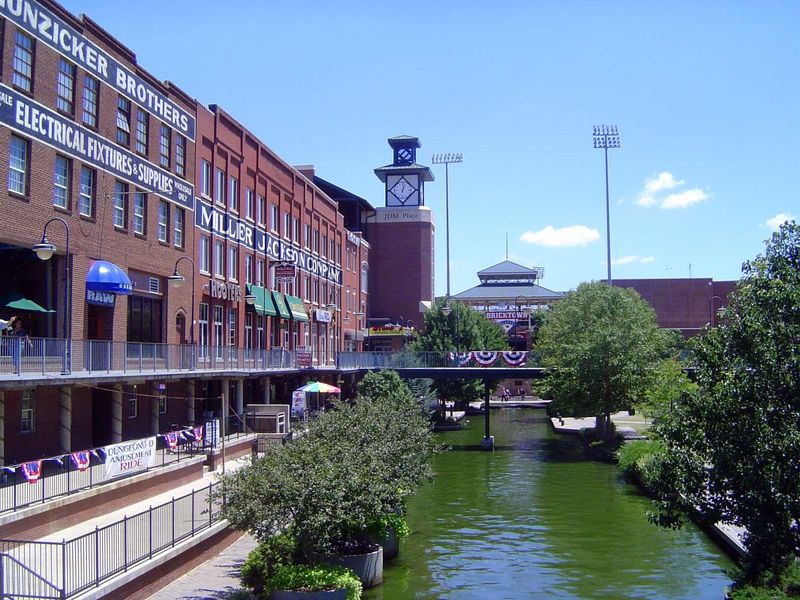 And what is festive retail without water? So an ornamental canal was created in 1999, entirely new and conceived solely as an amenity to att
