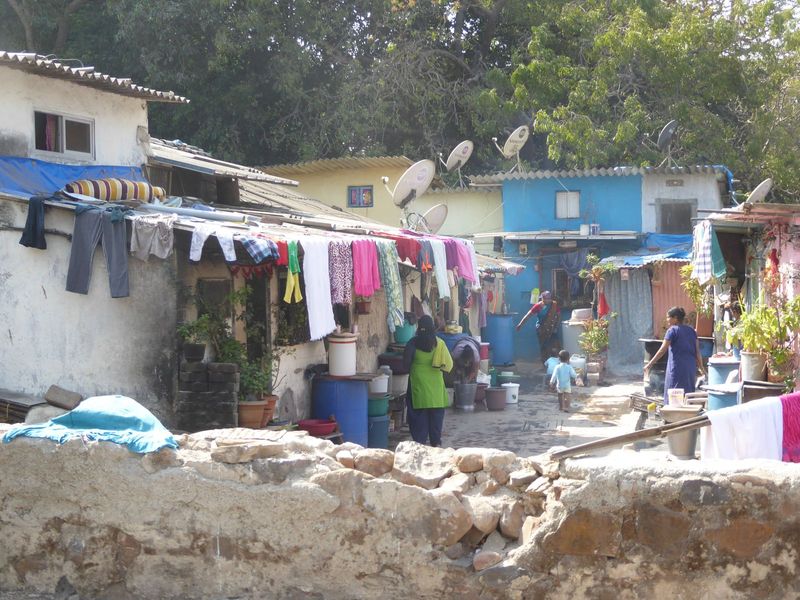And then there's the low end, with several slums inhabited by people who serve the people at the high end.