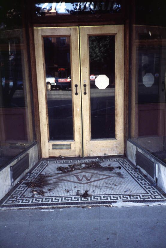 Long Bell wasn't the only national account in town. Here at 212 East Main, F.W. Woolworth was in business by 1926, and the doors stayed open