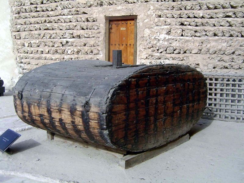 Old Dubai relied on shallow wells, but water was stored, too, as in this wooden tank.