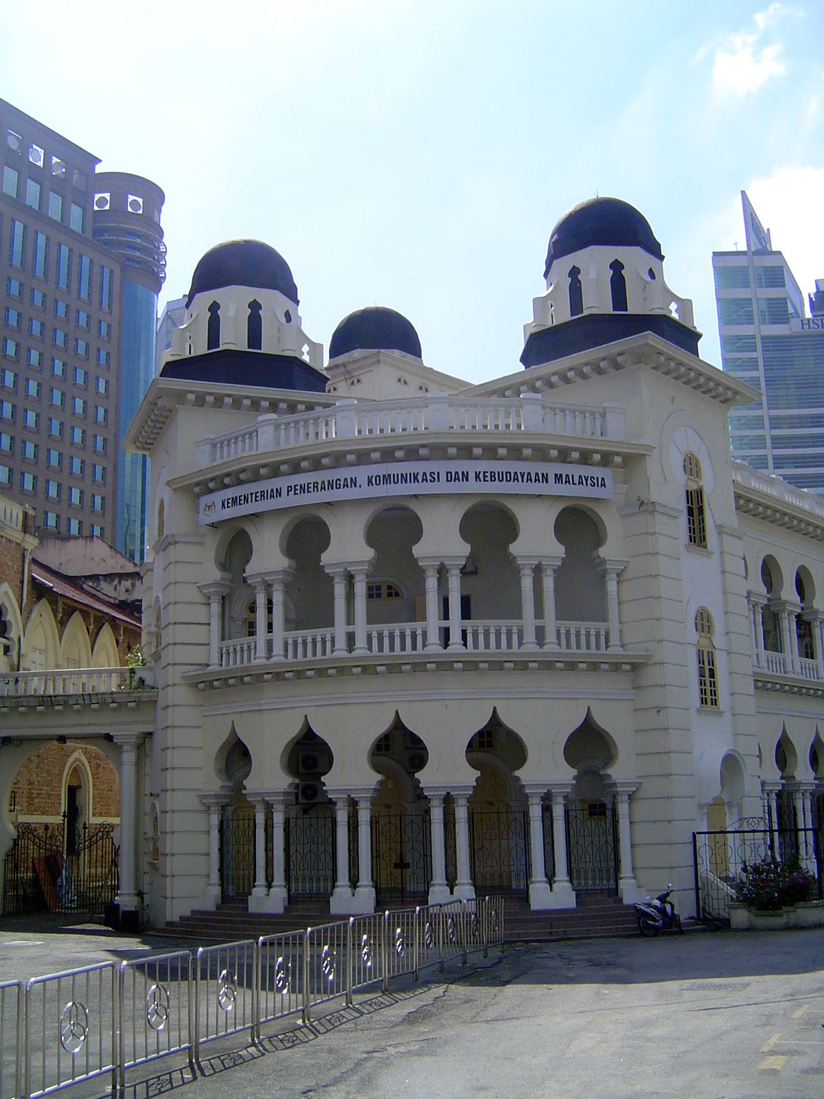 Wedged along the Gombak, this was the Supreme Court Building, added in 1915. It's now the Ministry of Information and Communication.