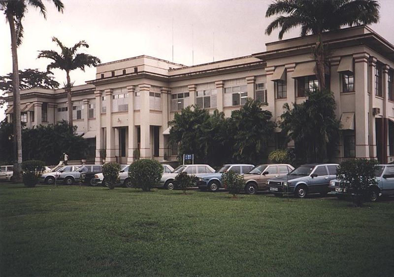 Apart from the buildings serving the needs of the island, the British also built on Trinidad the Imperial Agricultural Research Station, mid