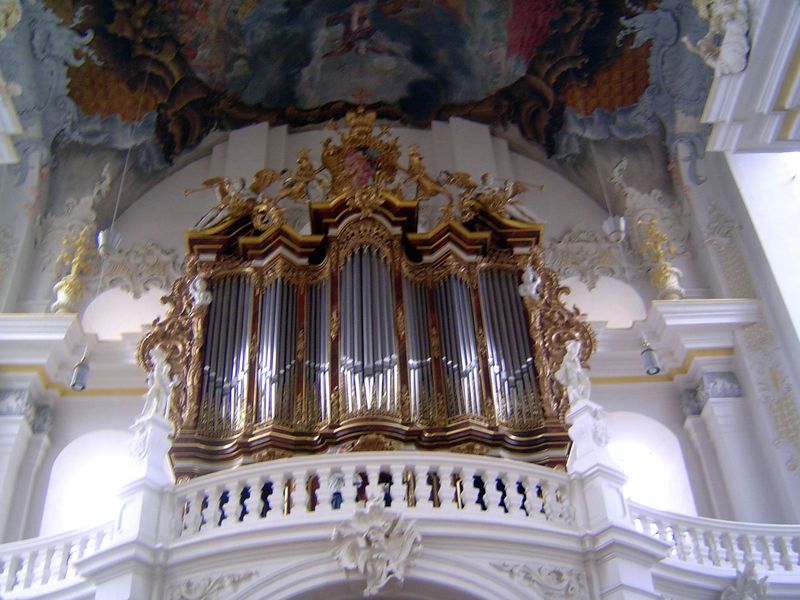 The instrument was restored in 1991 but has been here since the beginning. Pevsner makes much of the analogy between the form of Neumann's b