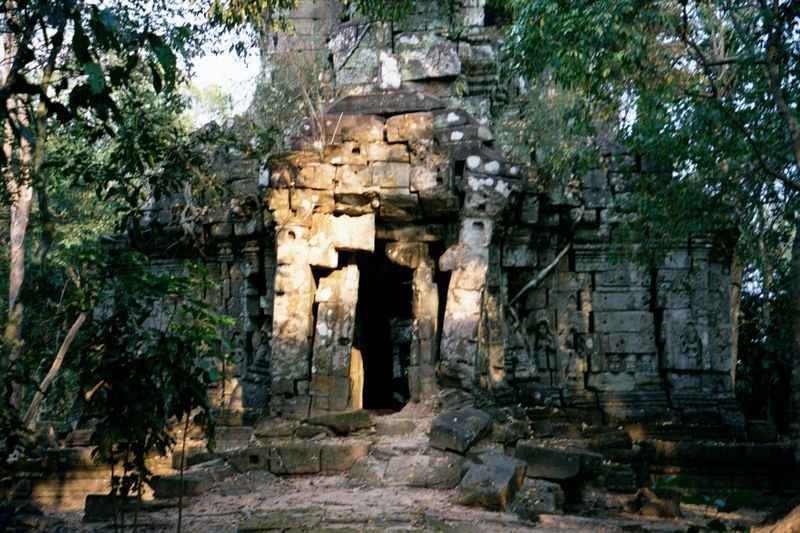 The northeast prasat chrung, one of four "corner shrines."