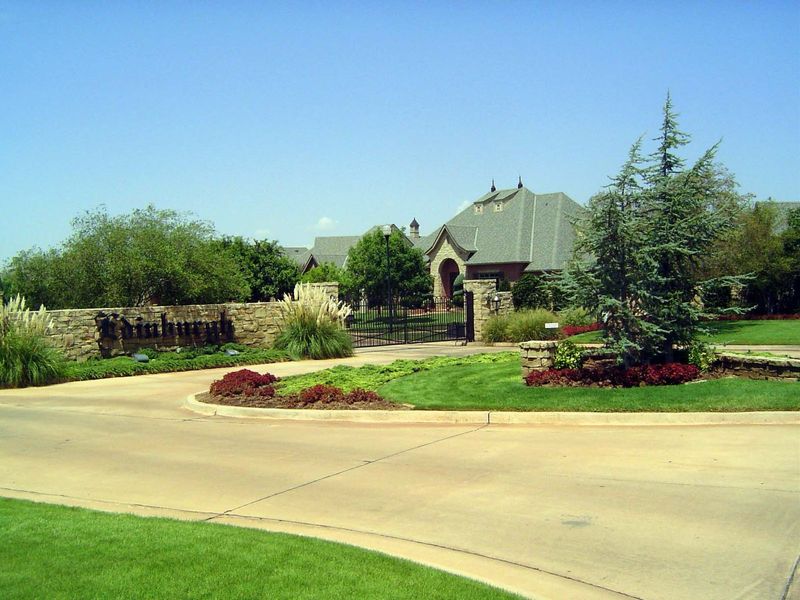Still, you get a sense of opulent landscaping, as well as subdivision signage to die for.