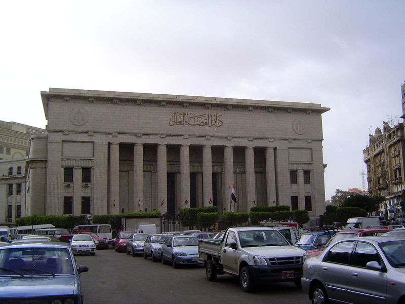 Its location is no accident. Across the street is the High Court of Justice. That's been its name since 1947, but it opened in 1934 as the M