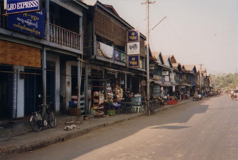 Main Street. Martaban was once a famous name, referring to the Gulf of Martaban as well as the town. But this is the center of the town toda