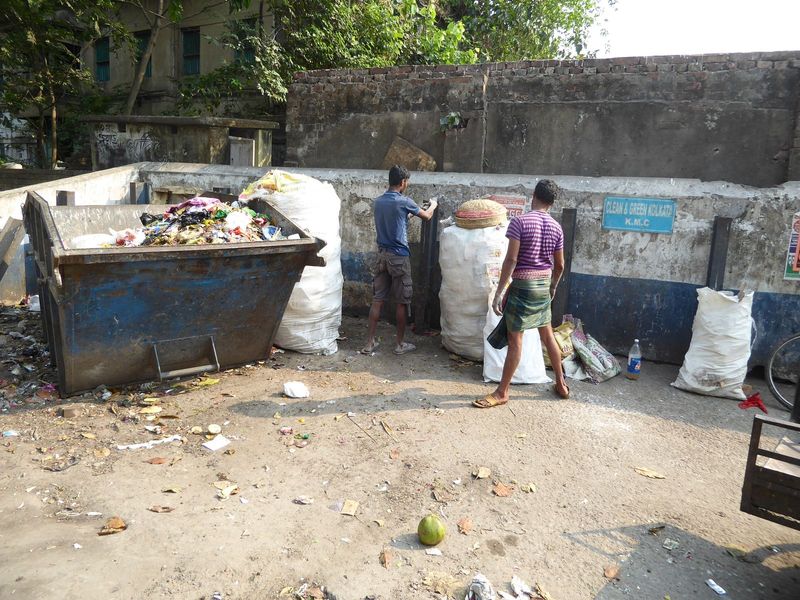 These guys are sacking up recyclables.