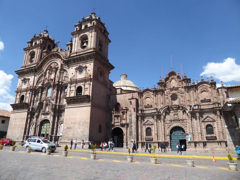 Ephraim Squier, an indefatigable American, explored Peru in the 1860s and later wrote a very thick book about it. This church he judged "a m
