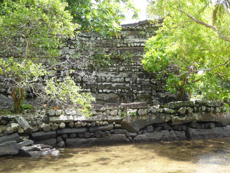 Here's the wall of the enclosure those tourists had been exploring. The construction method is standard across Nan Madol: headers and stretc