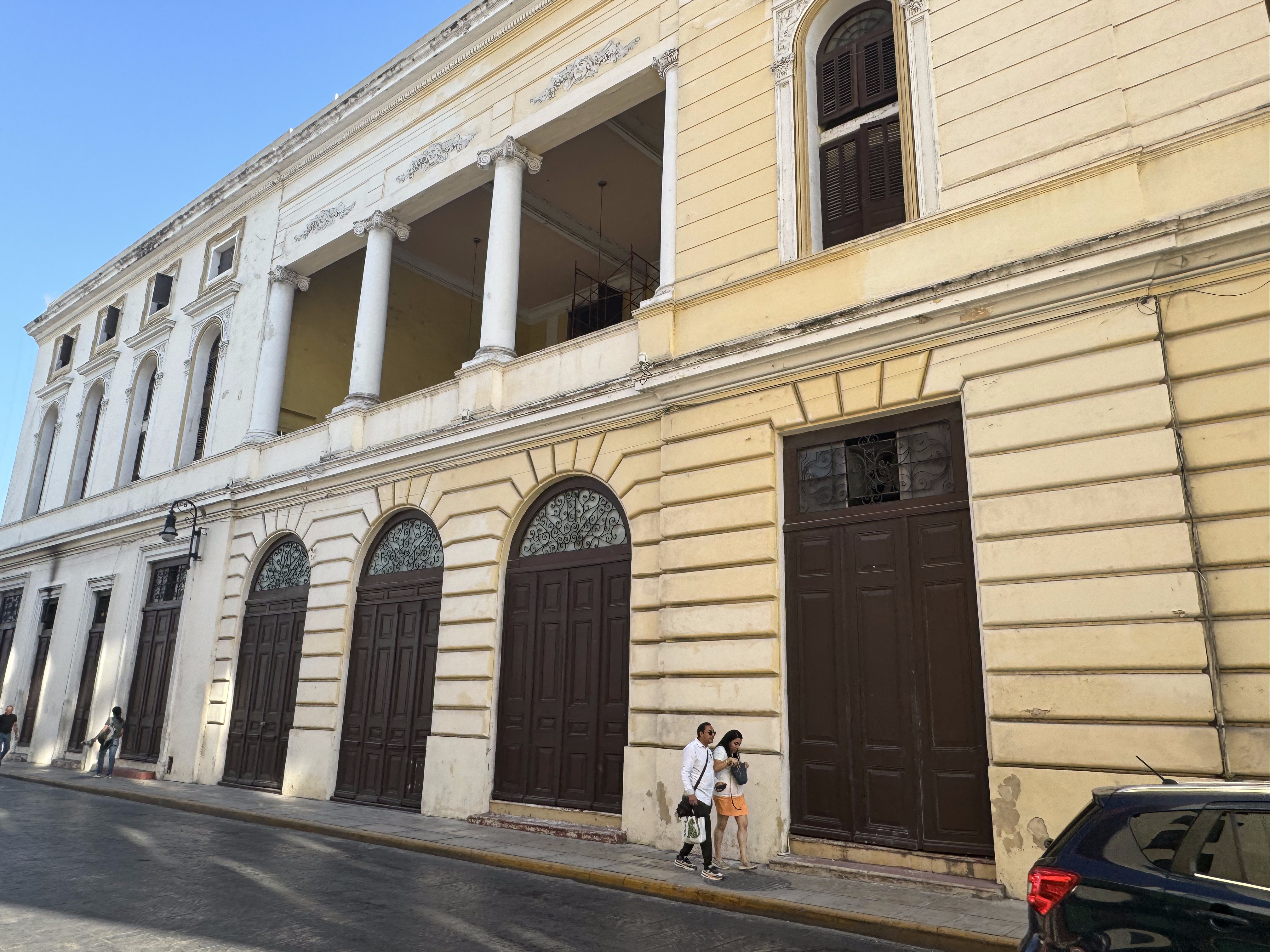Merida's elite needed a theater.  Here it is, the Teatro Jos  Pe n Contreras, opened in 1908 and named for a Merida-born physician and playw