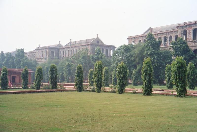 Looking west over the Hayat Baksh Bagh, with the Sawan pavilion at the left and, still within the fort's perimeter, British military buildin