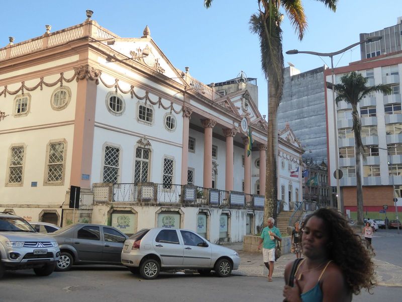 Here, in better shape, is the palace of the ACB, the Associaçao Comercial da Bahia, opened in 1817.