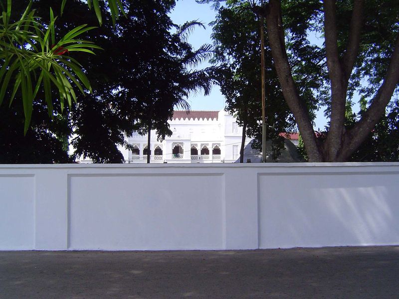 The British eventually moved to posher quarters, hard to photograph because they're now the residence of Zanzibar's president.