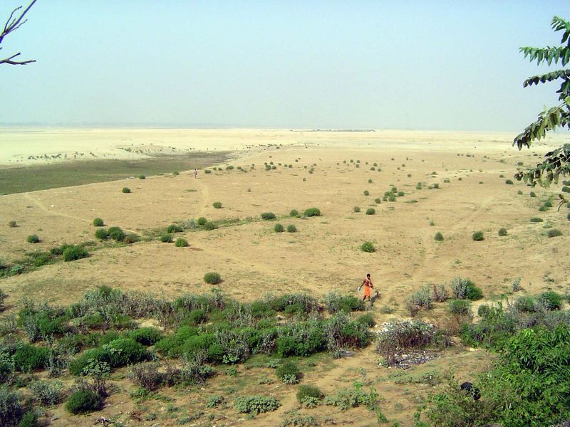 Across the road, the mostly dry Kathjuri River, the right-branch of the Mahanadi.