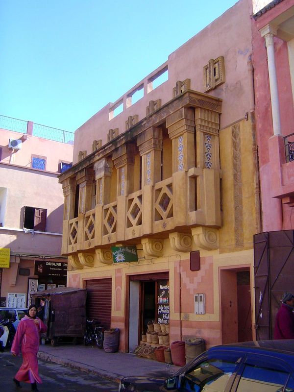 On the east side of the kasbah is the mellah, until the 1970s the Jewish quarter. Few Jews live there now, but in 1902 a census showed 15,00