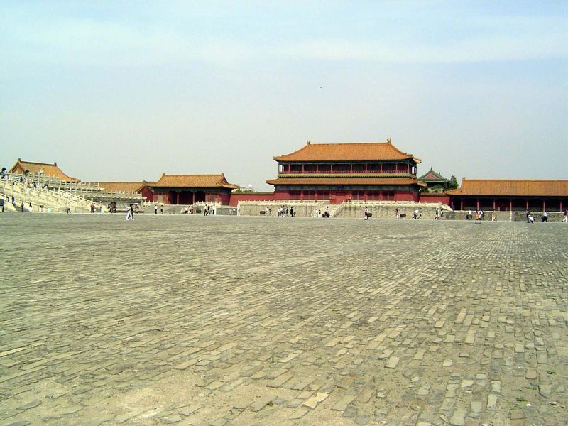A view east across the same immense space.