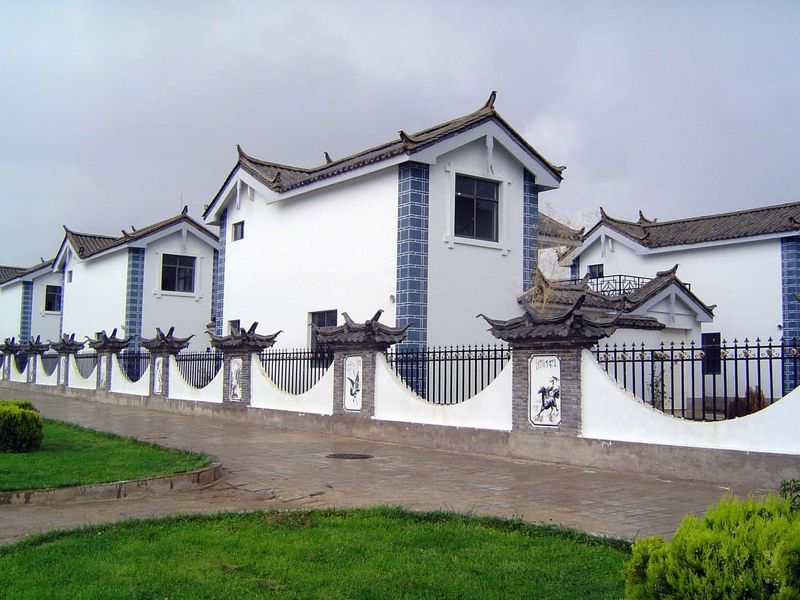 Perhaps the new housing will fare well when the next quake comes; certainly Old Lijiang won't be much bothered, because the buildings there 