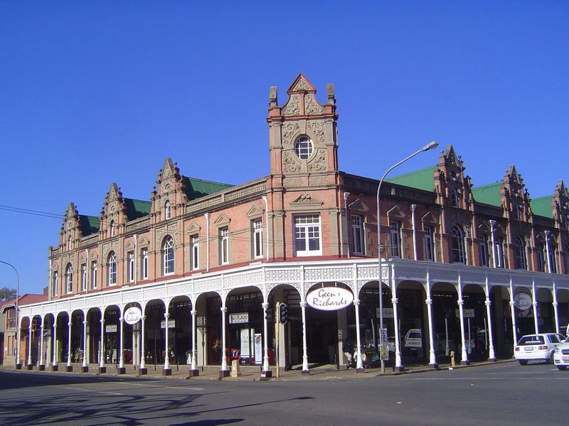 The old commercial center stretches from about St. Peter's to the town hall. Here, just outside that zone and across the street from the chu