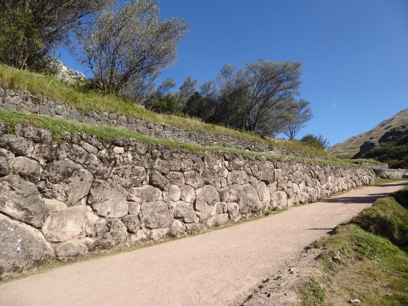 By now we're used to these walls. Does make you wonder how many fingers got crushed, how many legs broken.
