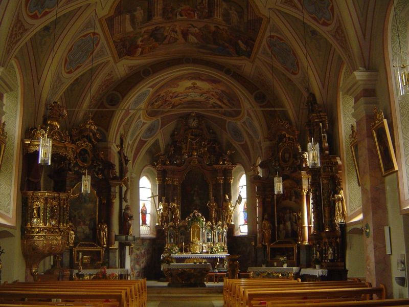 In Langenfeld, the baroque church of St. Catherine.