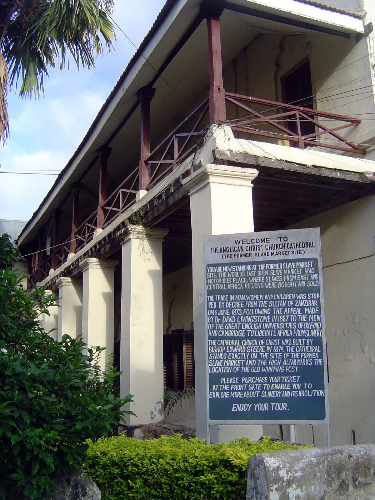 On the site of the slave market, the British erected an Anglican church.