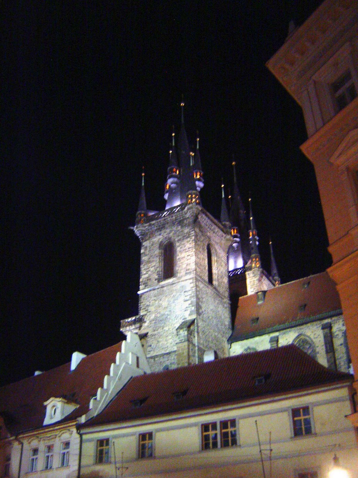 Just before coming to the square, pedestrians can hardly miss the towers of Our Lady Before Tyn, a church completed about 1450. Here it look