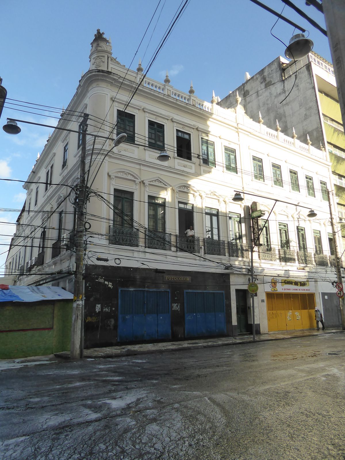 Also close to the Rio Branco Palace, this is the Hotel Colonial Chile, named to honor the Chilean fleet anchored here in 1902. This was the 